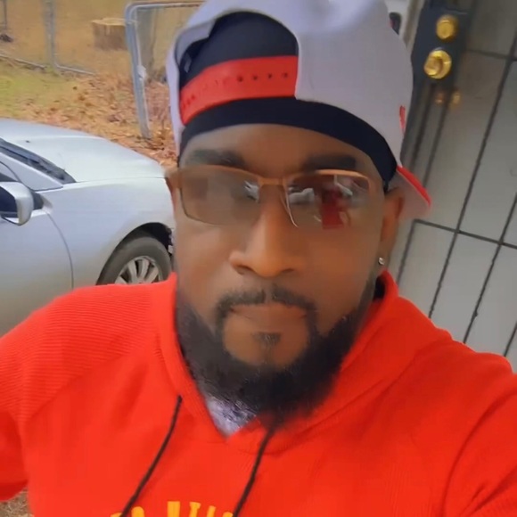 lhoskins68